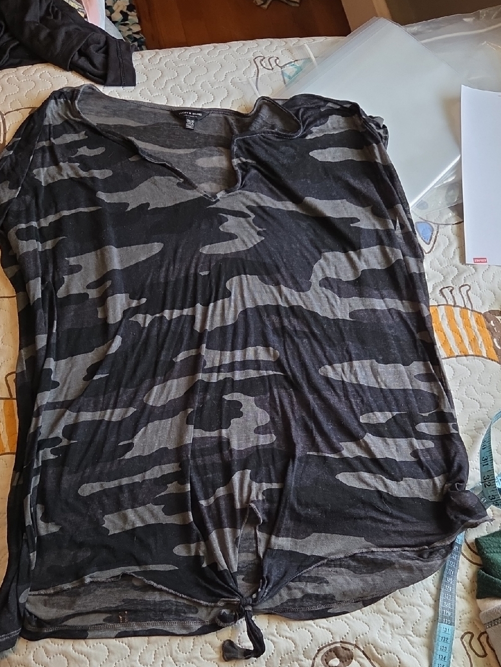 Lucky Brand Black & Gray Camo Burn Out Tie-Hem Top